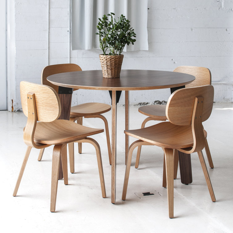 Gus thompson chair discount